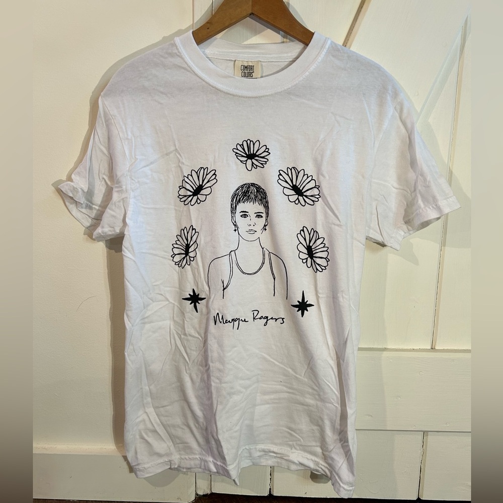 Maggie Roger’s tshirt